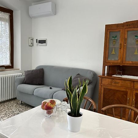 Villa Casa Del Ciliegio Valeggio sul Mincio Esterno foto